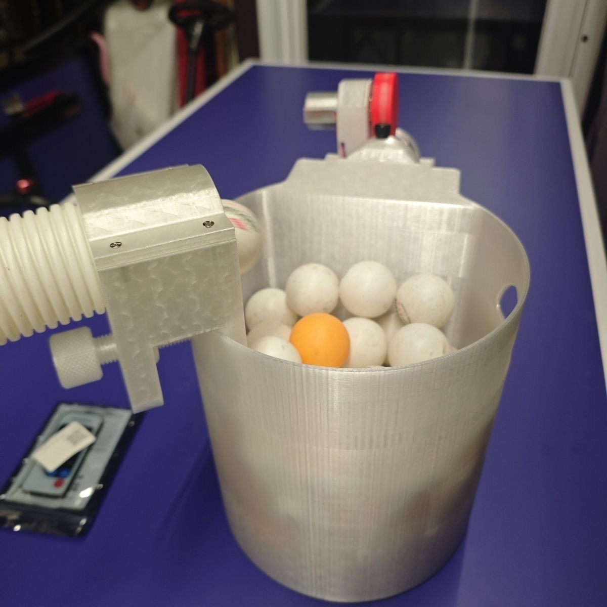 Table Tennis Gun - Máquina automática de tiro de bolas